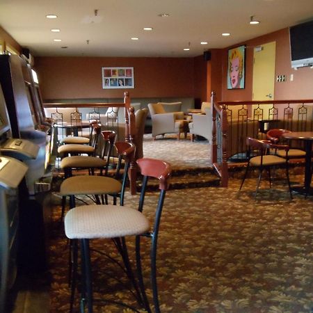 Albatross Hotel Gander Bagian luar foto