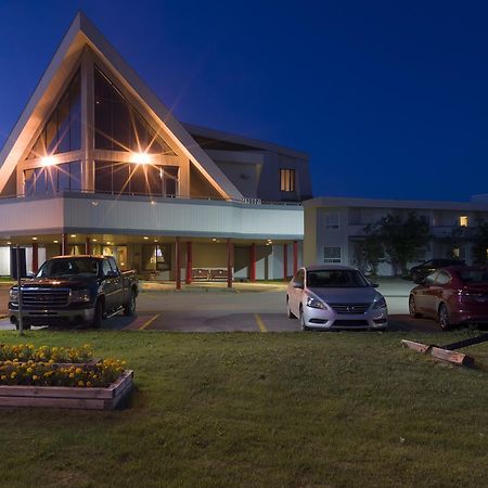 Albatross Hotel Gander Bagian luar foto