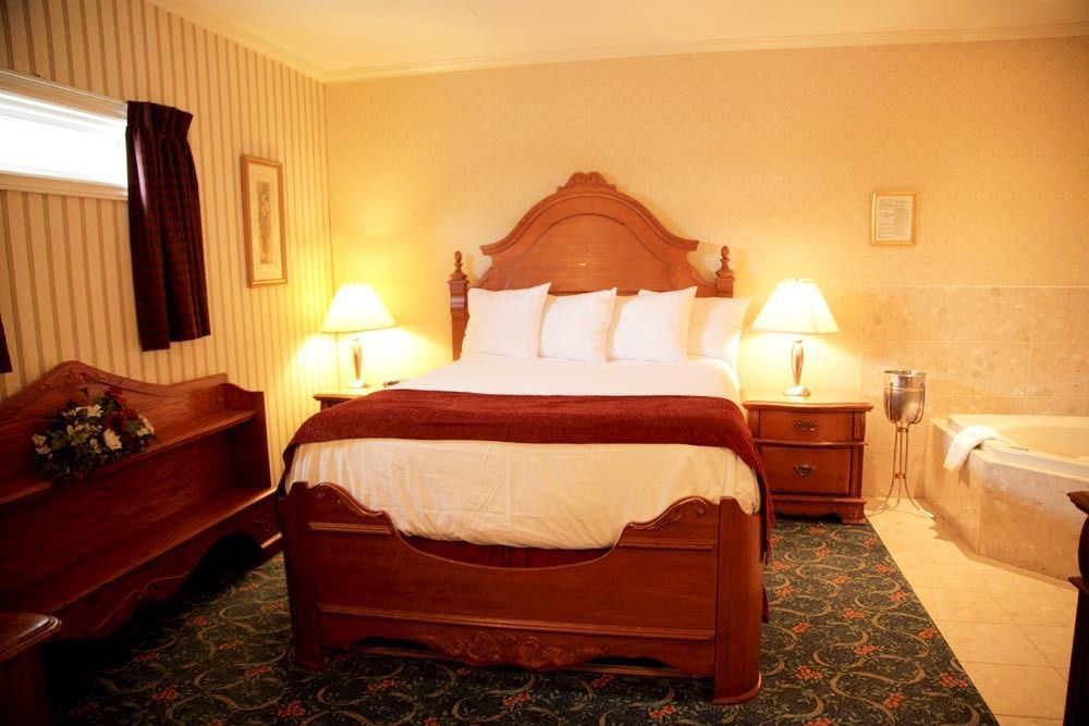 Albatross Hotel Gander Bagian luar foto