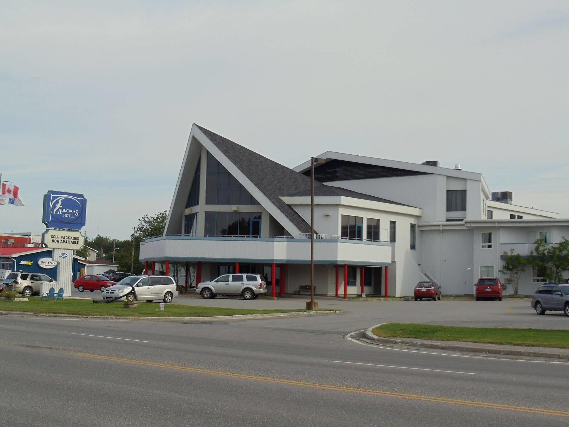 Albatross Hotel Gander Bagian luar foto
