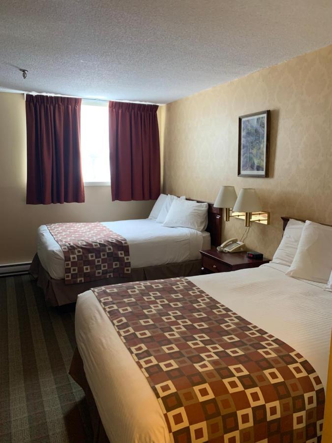Albatross Hotel Gander Bagian luar foto